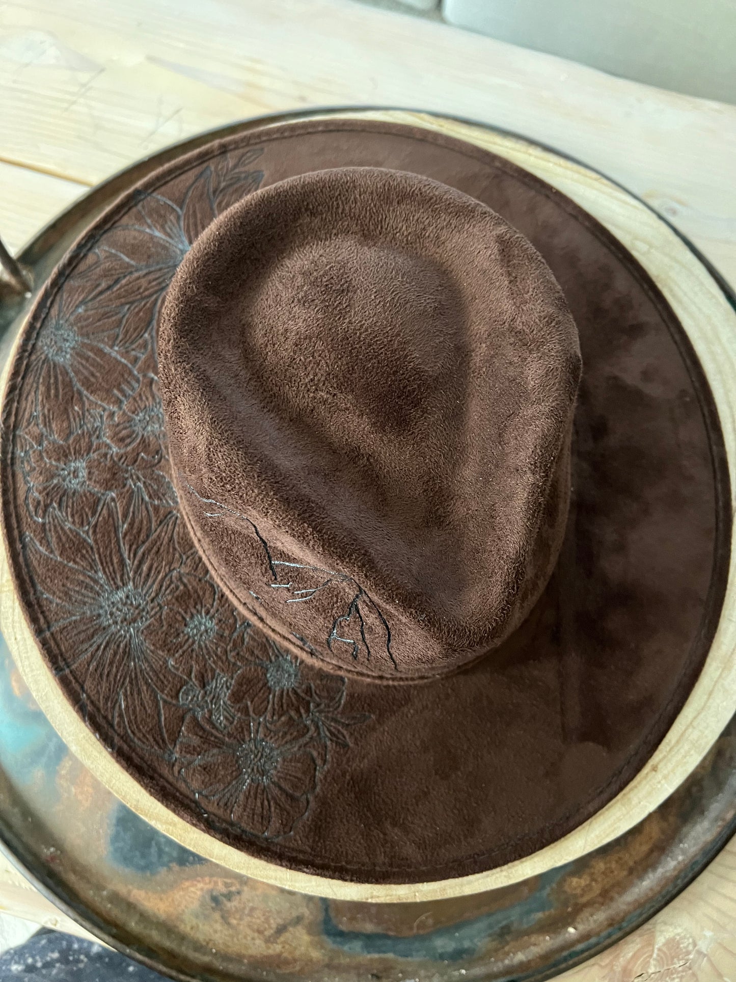 Chocolate brown teardrop rancher hat